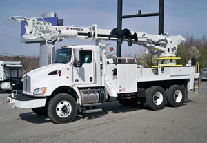 TEREX Digger Derricks Commander 6000 Series - Side profile