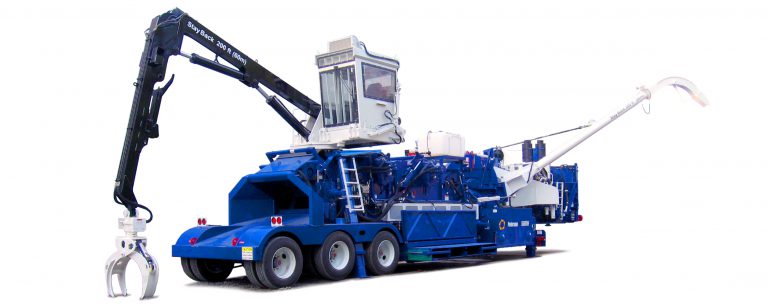 PETERSON Disc Chipper 5000H Whole Tree Chipper - Machine Weight (total) 103,500 lb (46 947 kg)