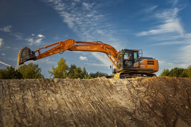 ワページ Buy Hitachi Excavator ZX210LC-7H Across Canada - Wajax - Hitachi